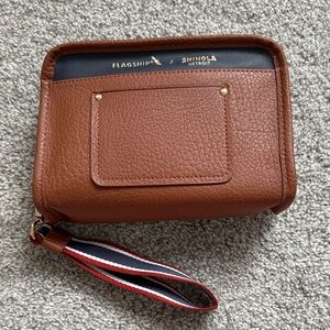 AA flagship x Shinola Detroit | leather travel amenity kit